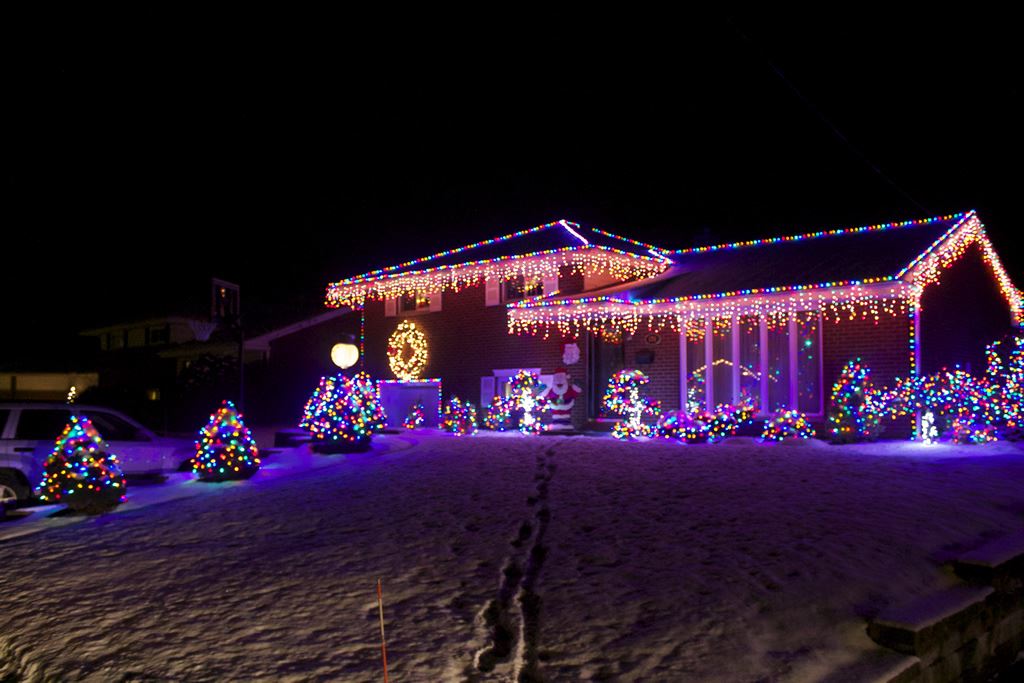 1st Place winners Dave and Bridget Surma at 436 Toledo Drive